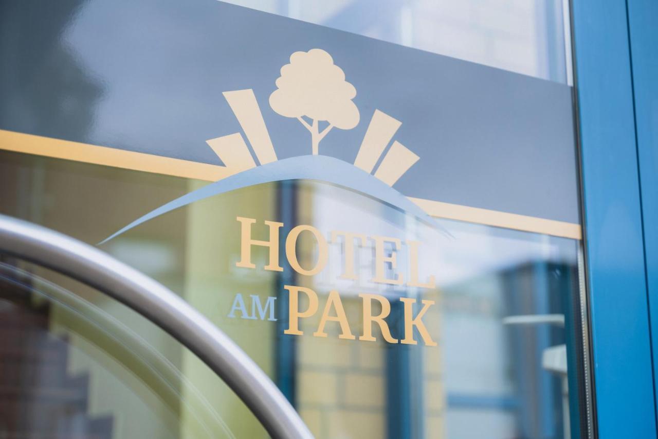 Hotel Am Park Хюккельхофен Экстерьер фото